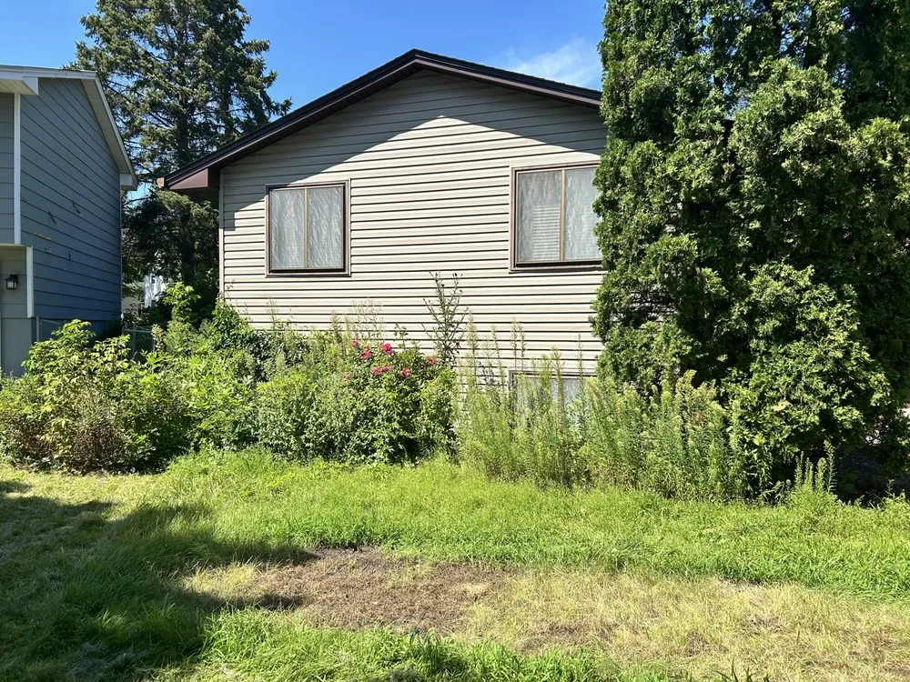 Local outdoor landscaping in Saint Paul, MN by Elevate Lawns