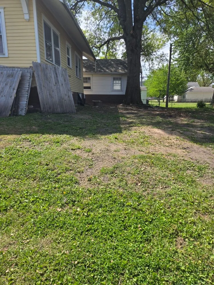 Top-rated residential landscaping for beautiful yards in Marengo, IA by Elevate Services