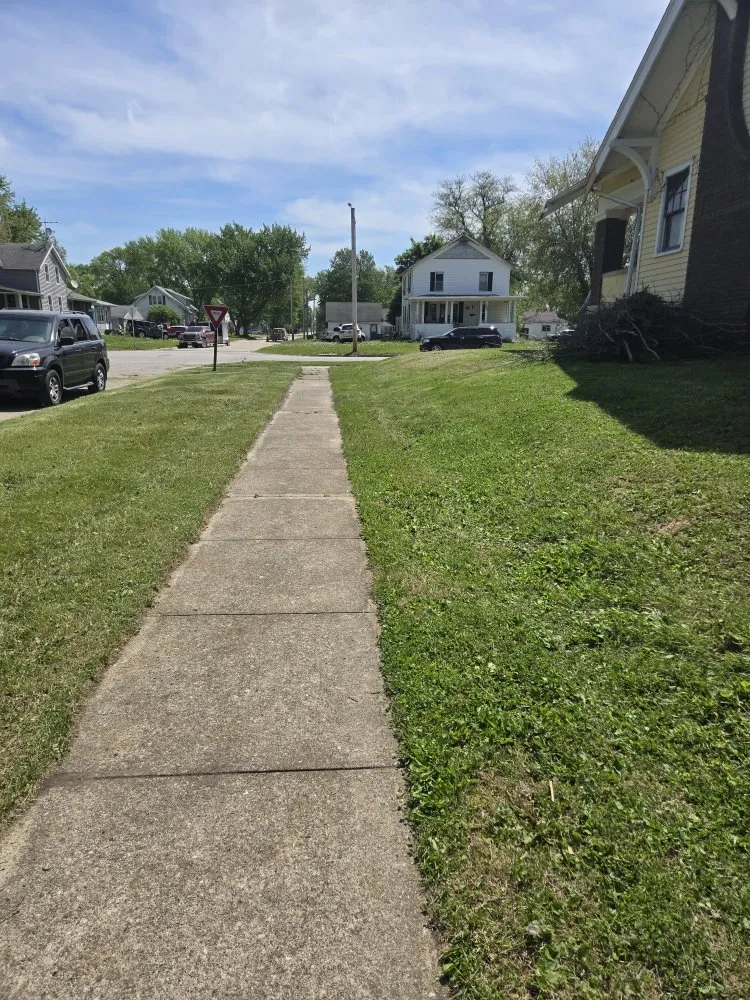 Custom yard maintenance for outdoor upgrades across Marengo, IA - Elevate Services