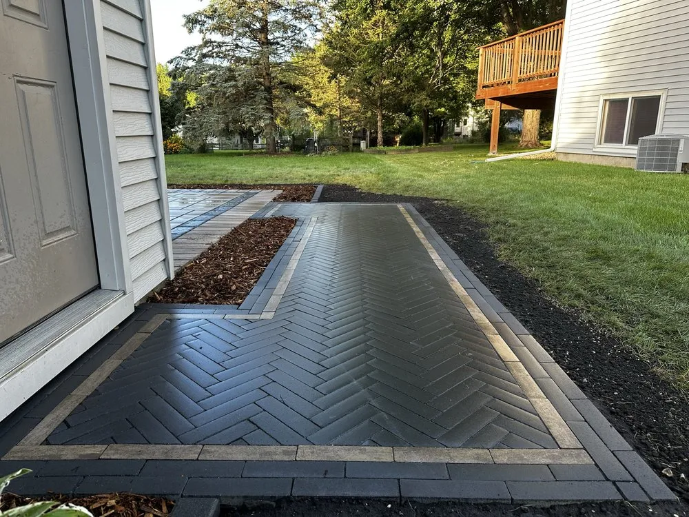 Top-rated landscape installation in Rochester, MN - Elevated Hardscapes