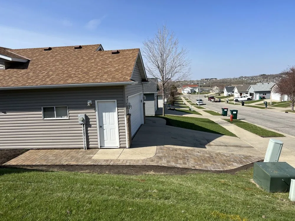 Expert landscaping services in Rochester, MN - Elevated Hardscapes