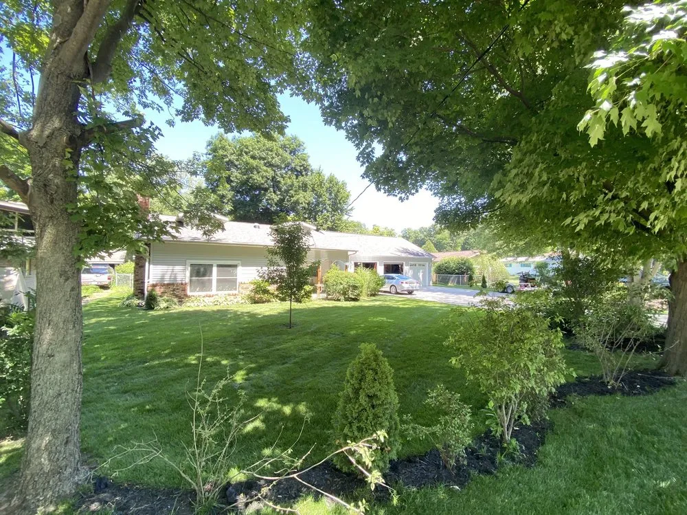 Reliable garden landscaping near you across Pinckney, MI - Elevated Lawn Experts