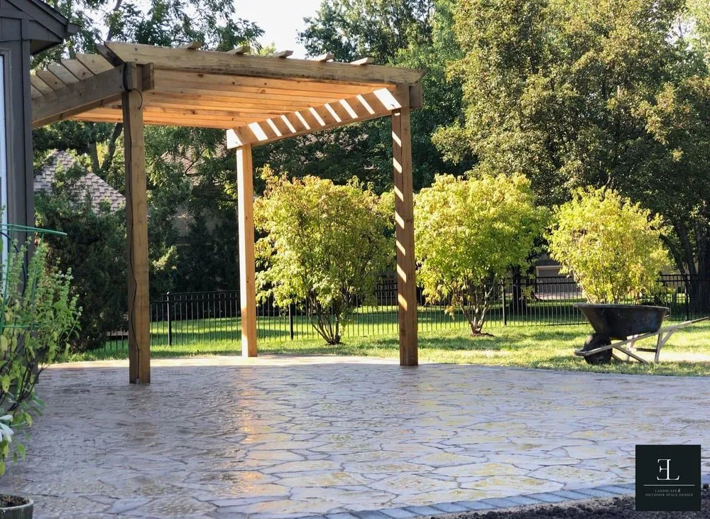 Expert landscaping services experts serving Olathe, KS - Elevated Living