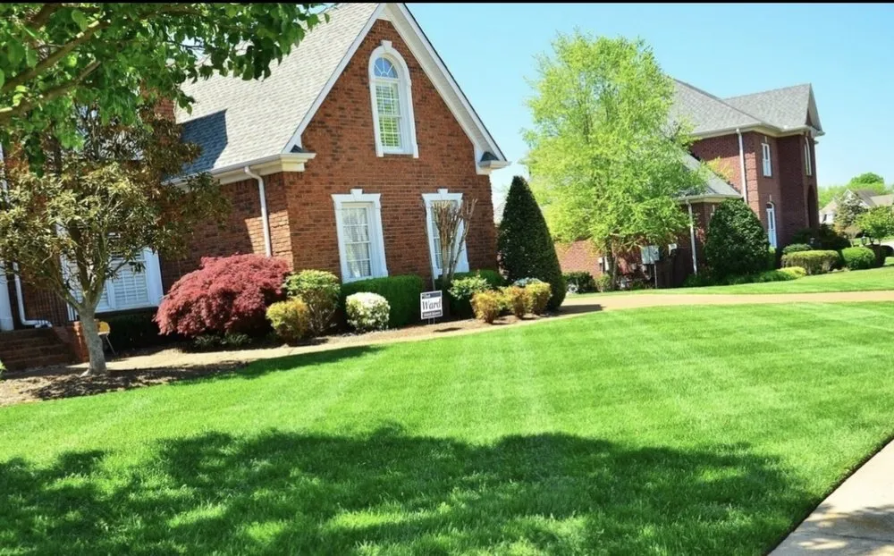 Professional garden landscaping for beautiful yards across Sheridan, AR - Eleven Oaks Landscaping