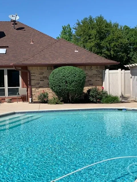 Affordable yard maintenance near you in Lewisville, TX by Eli Landscaping