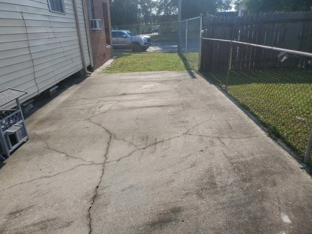 Trusted yard maintenance for residential properties across New Orleans, LA - Eli the Lawn Guy