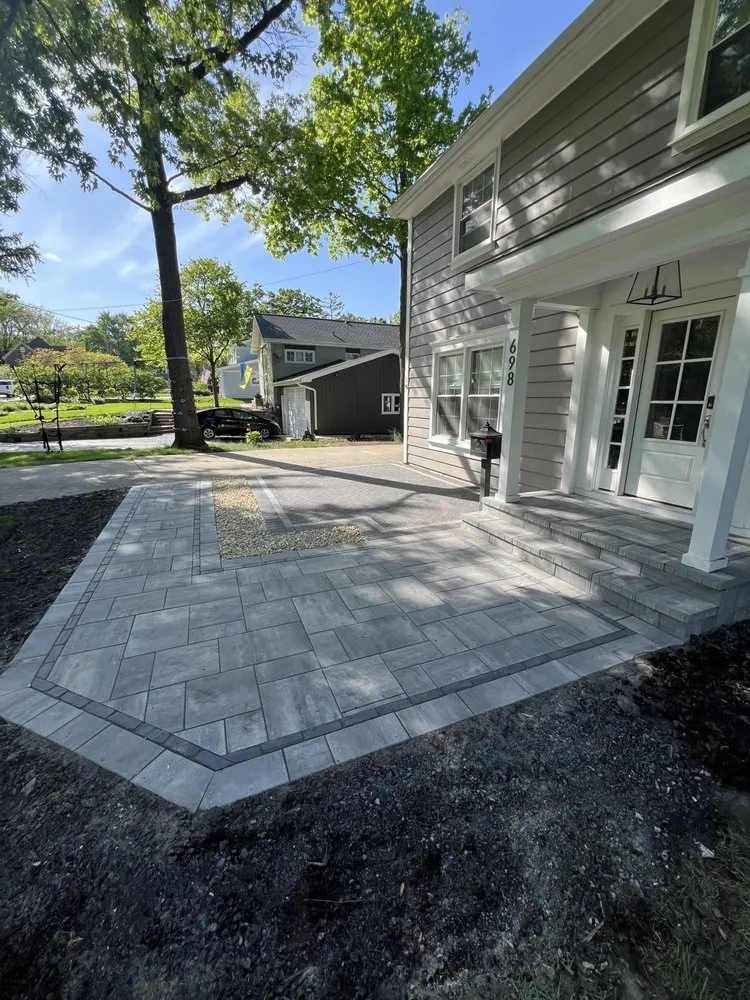 Local outdoor landscaping in West Chicago, IL by Elias Brick Paving