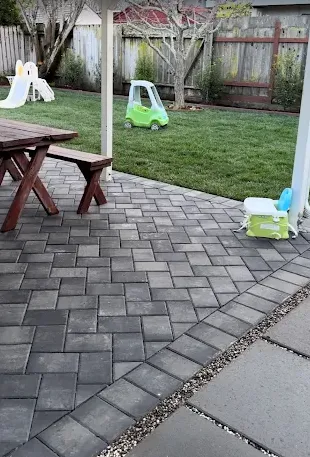 Expert lawn mowing service in Half Moon Bay, CA by Elias CHR Landscaping