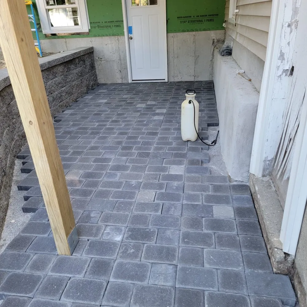 Reliable residential landscaping in Waltham, MA by Elias Dubon Landscaping