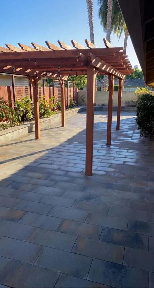 Reliable landscaping services experts serving Hollister, CA - Elias Landscaping