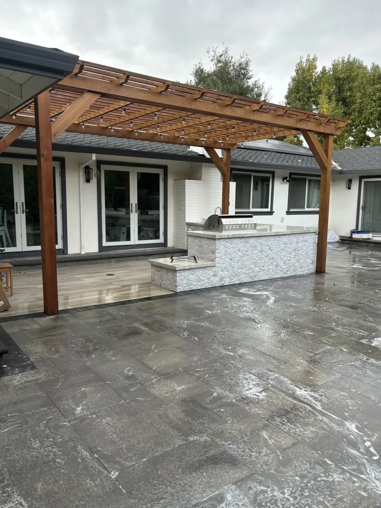 Professional landscaping services experts serving Hollister, CA - Elias Landscaping