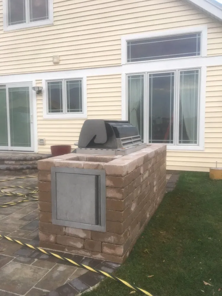 Affordable yard maintenance in Crystal Lake, IL - Elias Services