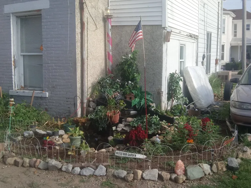 Top-rated lawn care service for outdoor upgrades across Eaton, OH - Elijah's Tree And Trim Landscaping