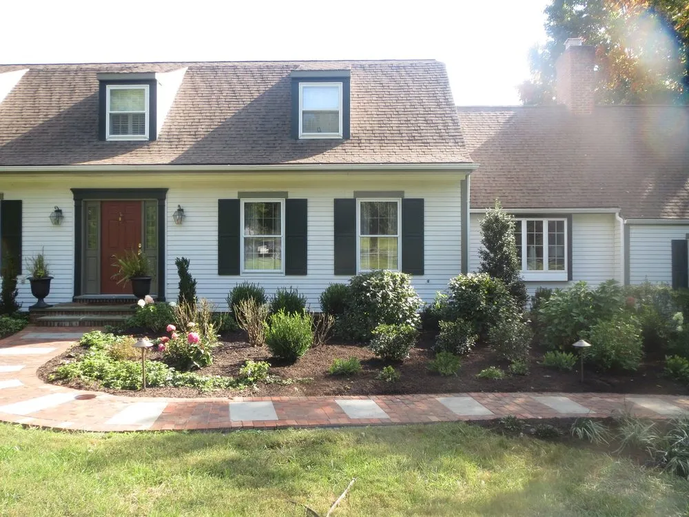 Reliable landscape installation in Wilmington, DE by Eline Gardens