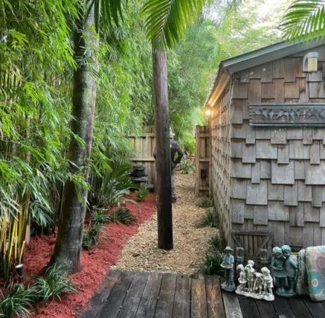 Expert yard maintenance experts serving Miramar, FL - Elio Landscaping