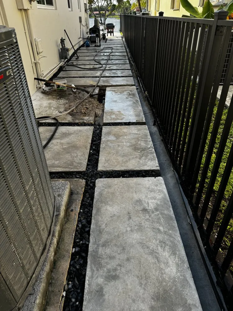 Custom lawn care service near you in Miramar, FL by Elio Landscaping