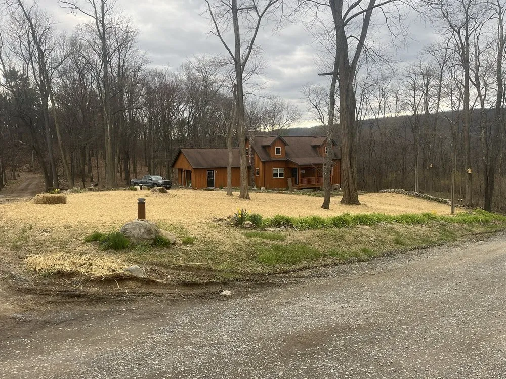 Professional garden landscaping experts serving Mifflintown, PA - Eli’s Landscaping & Services