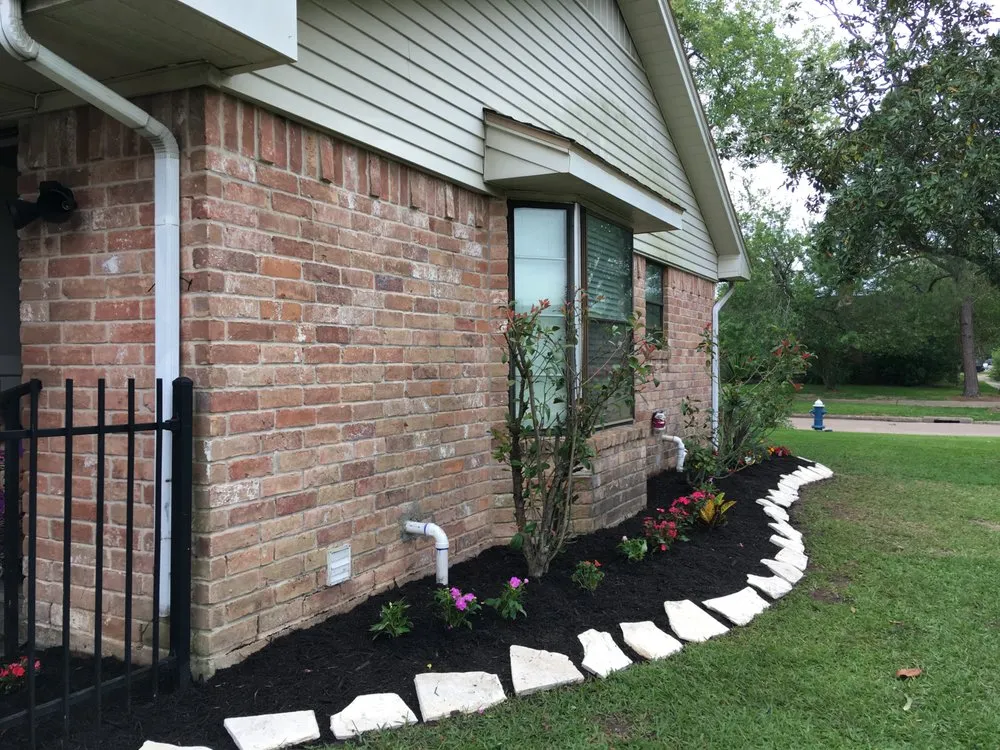 Local residential landscaping near you across Missouri City, TX - Eli's Landscaping Pro's