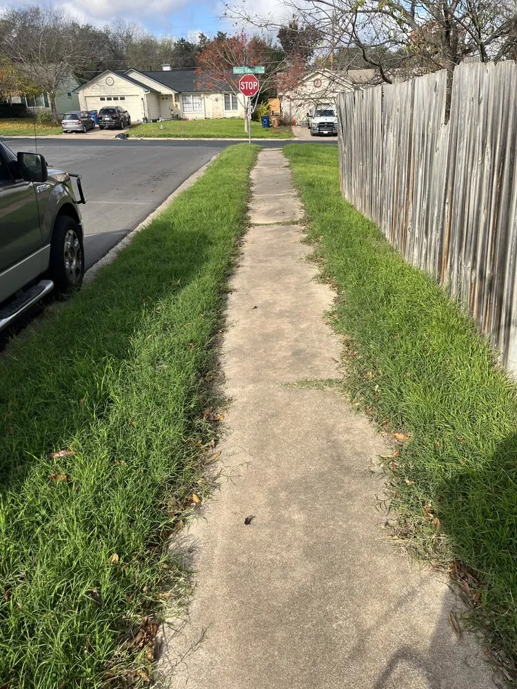 Trusted outdoor landscaping in Austin, TX by Eli’s Lawn Care