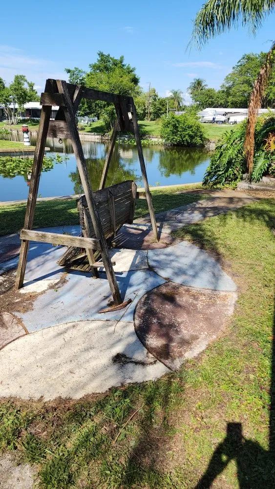 Affordable lawn care service for year-round maintenance across Okeechobee, FL - Eli's Lawn Care