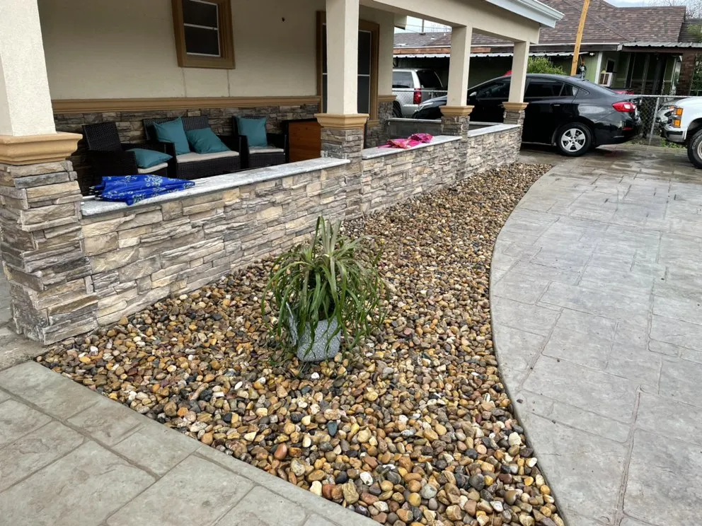 Reliable landscaping services experts serving Pharr, TX - Eli's Lawn-Care Service