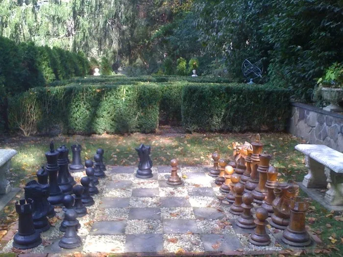 Professional garden landscaping experts serving New Canaan, CT - Elise Landscape & Nursery