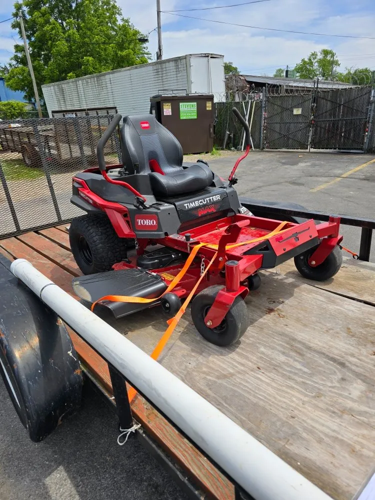 Professional residential landscaping experts serving Erie, MI - Elite 5 Star Lawn Care