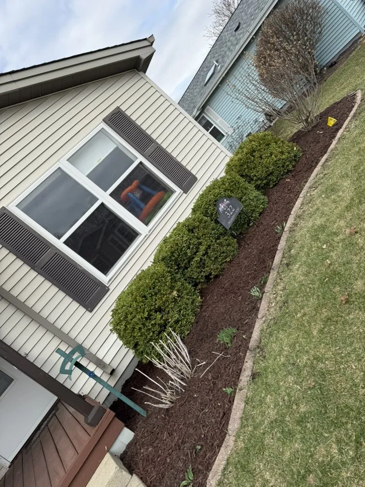 Top-rated lawn mowing service for homes in Pleasant Prairie, WI by Elite Care