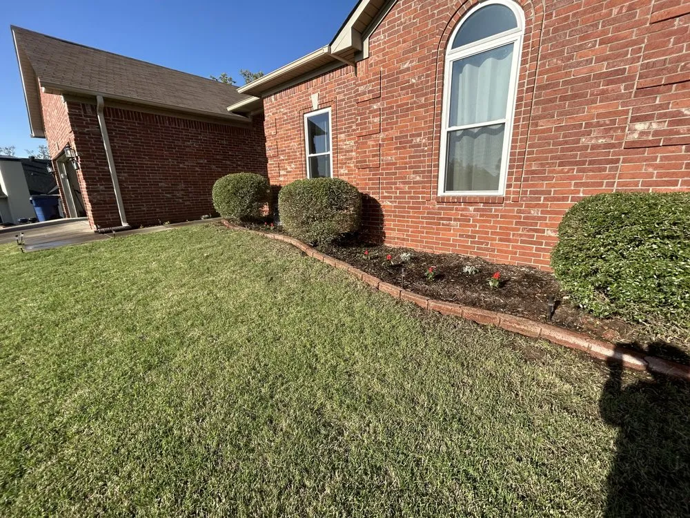 Top-rated yard maintenance experts serving Lonsdale, AR - Elite Clean & Care Solutions