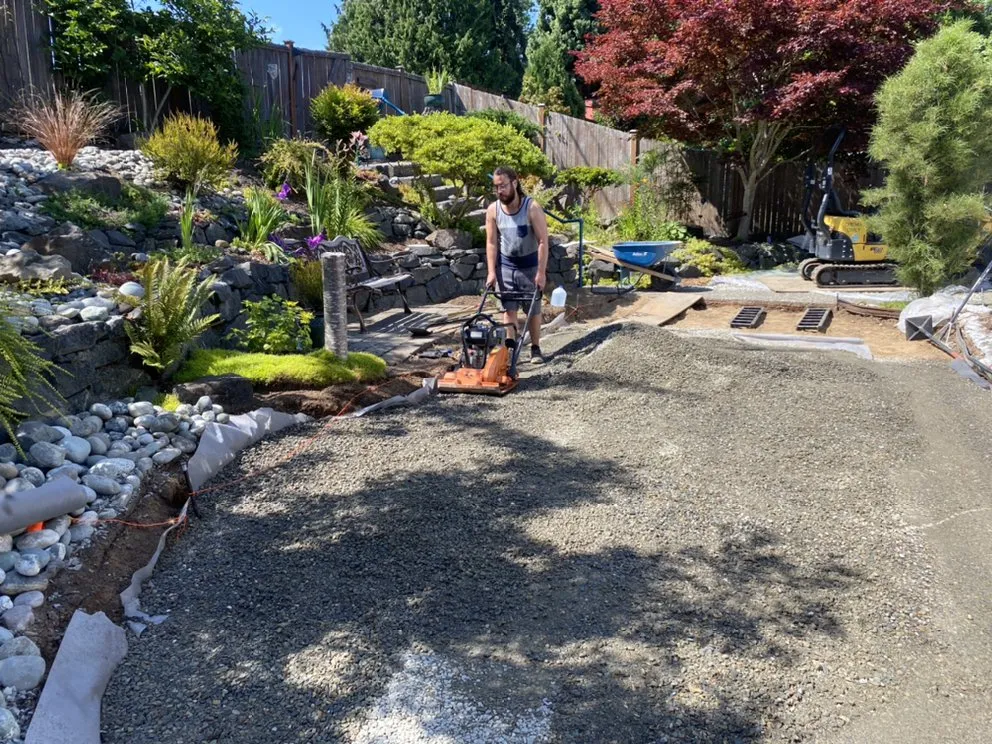 Professional lawn care service experts serving Lakewood, WA - Elite Concrete