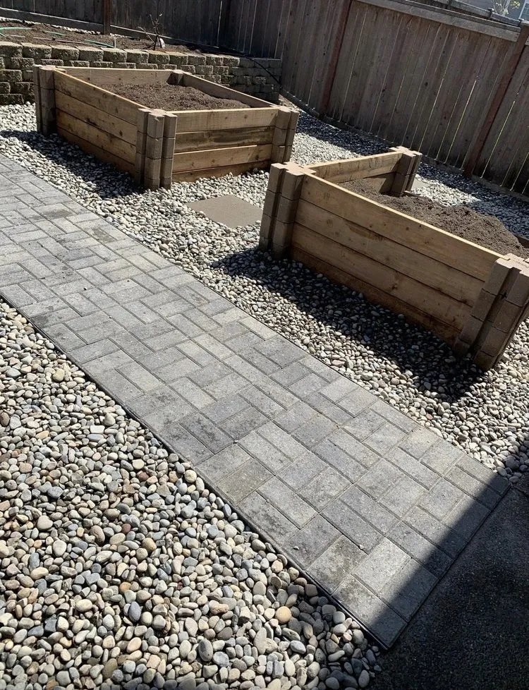 Professional lawn care service for residential properties across Lakewood, WA - Elite Concrete