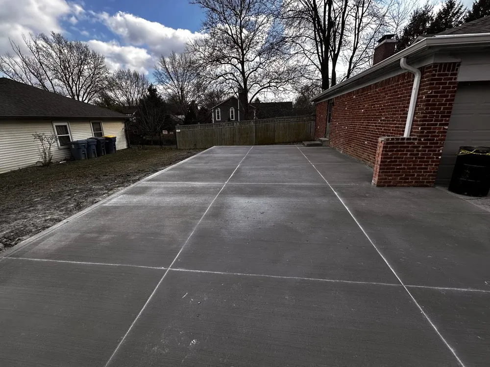 Professional garden landscaping for homes across Martinsville, IN - Elite Concrete