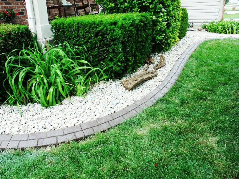 Reliable landscape installation in Columbus, IN - Elite Curb