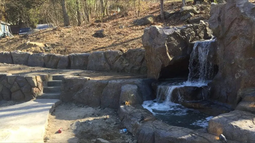 Custom landscape installation for homes across Willis, TX - Elite Custom StoneWorks