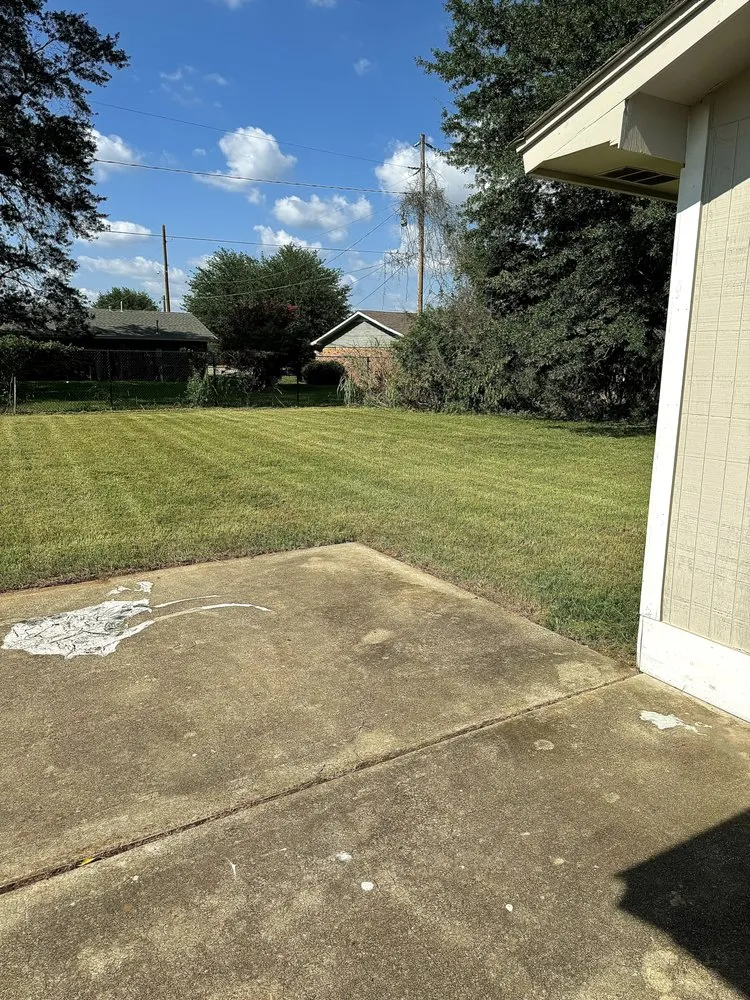 Reliable lawn mowing service in Warren, AR - Elite Cutz