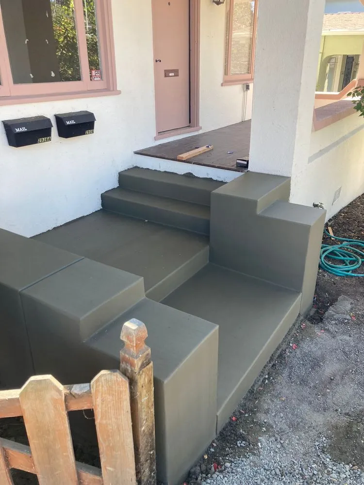 Affordable yard maintenance for homes in Pittsburg, CA by Elite Development Builders