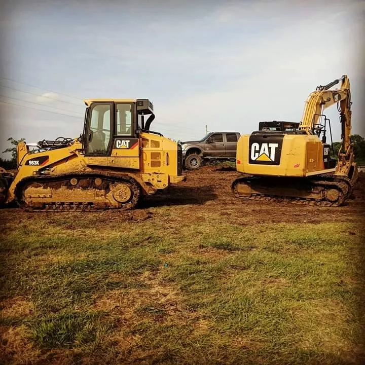 Top-rated outdoor landscaping experts serving Cleveland, MO - Elite Dirt Workz