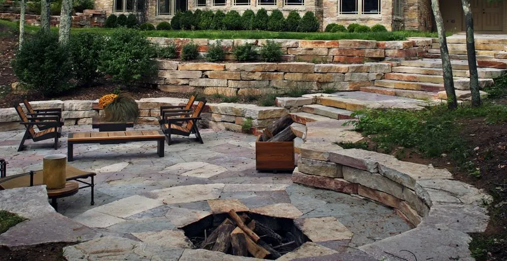 Local lawn care service in Cleveland, MO by Elite Dirt Workz