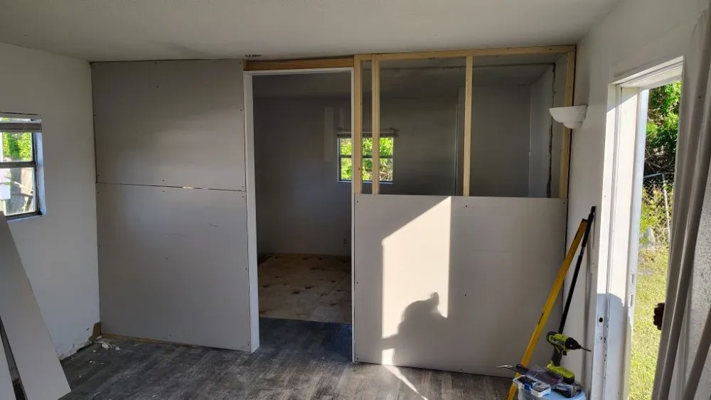 Local yard cleanup service in Lakeland, FL by Elite Enterprise