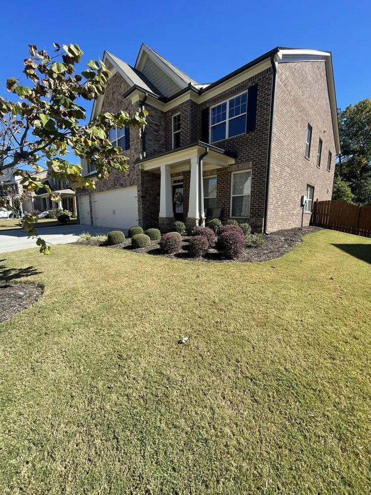 Expert residential landscaping experts serving Lawrenceville, GA - Elite Estate Landscaping