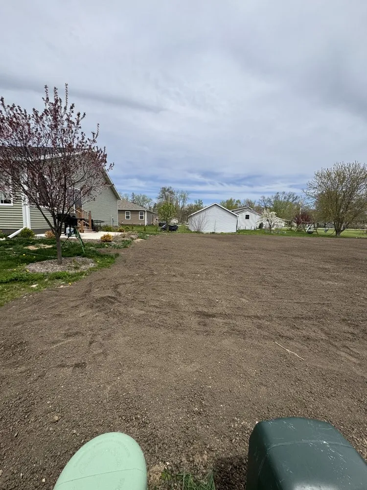 Top-rated lawn care service in Salem, WI - Elite excavation