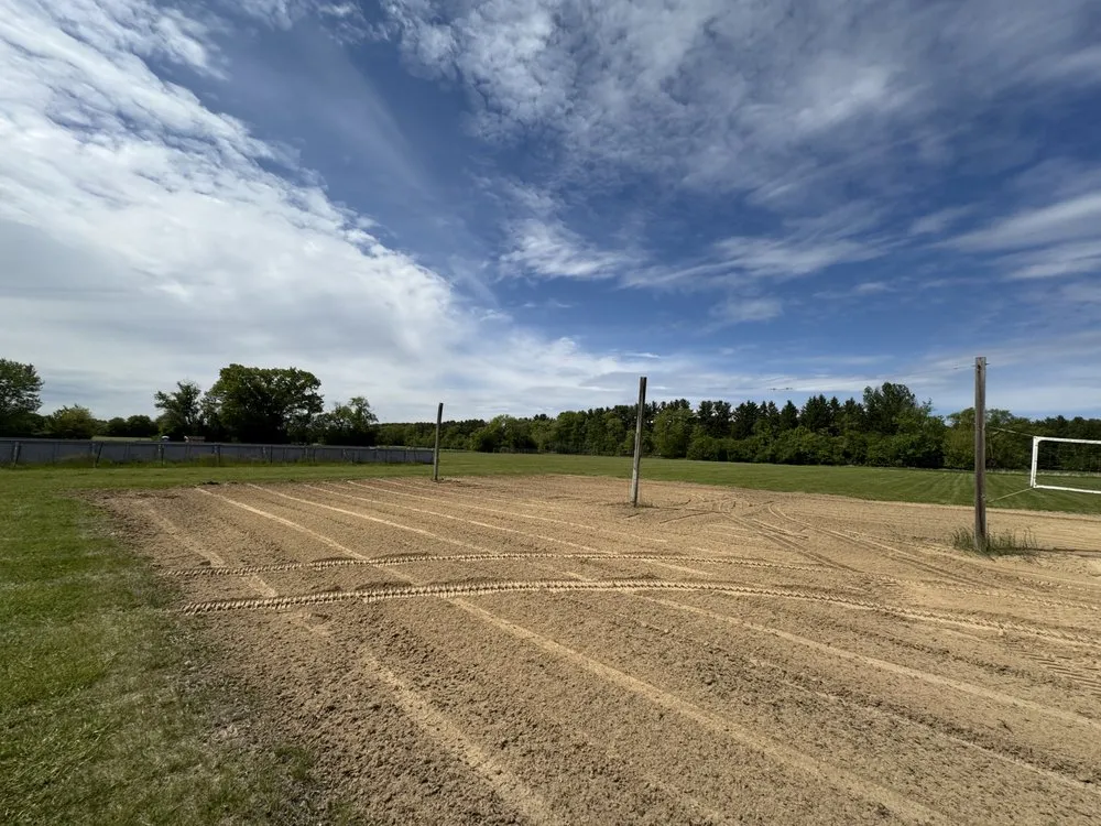 Custom landscaping services for beautiful yards in Salem, WI by Elite excavation