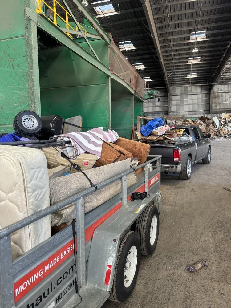 Local yard cleanup service in Temecula, CA by Elite Exteriors & Hauling