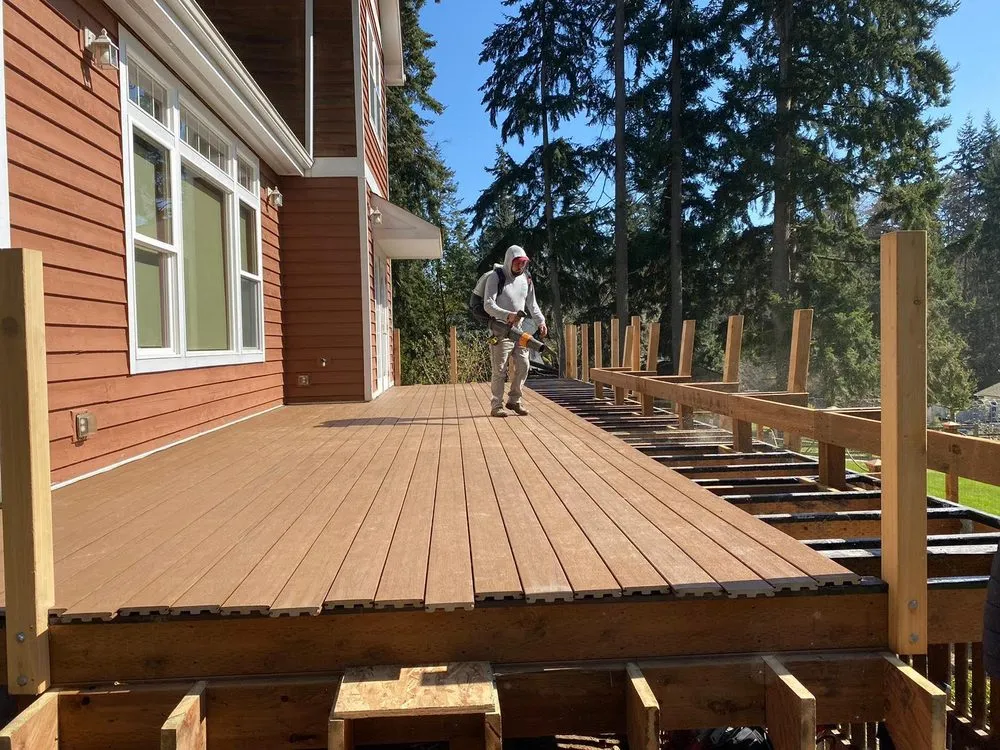 Professional garden landscaping experts serving Silverdale, WA - Elite Fencing and Landscaping