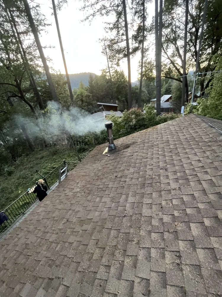 Custom yard cleanup service in Eureka, CA by Elite Flooring