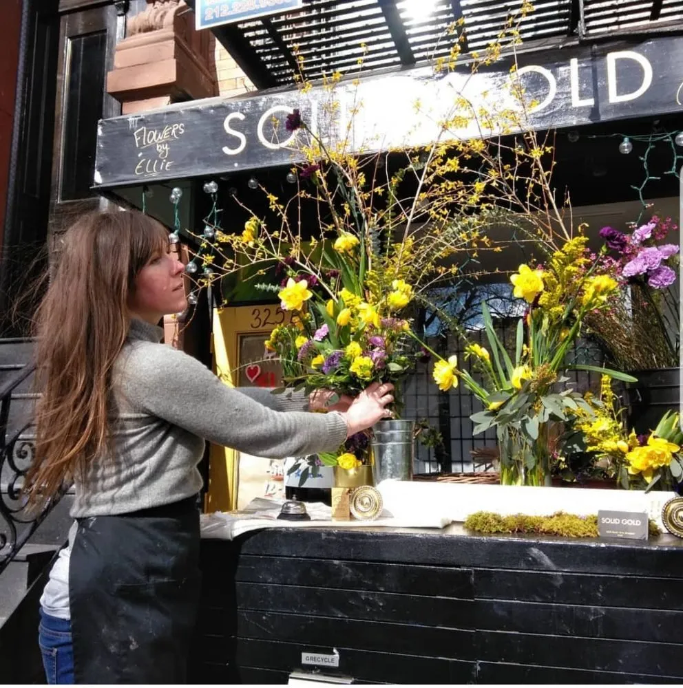Local yard maintenance in New York, NY by ELITE FLOWERS BY SOLID GOLD