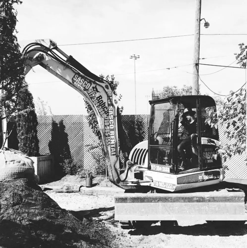 Top-rated residential landscaping in New York, NY by ELITE FLOWERS BY SOLID GOLD