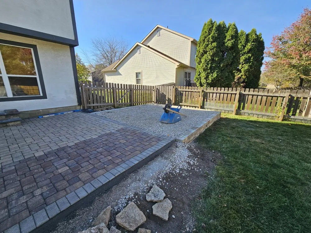 Professional landscaping services experts serving Upper Arlington, OH - Elite Gardens Paito And Landscape