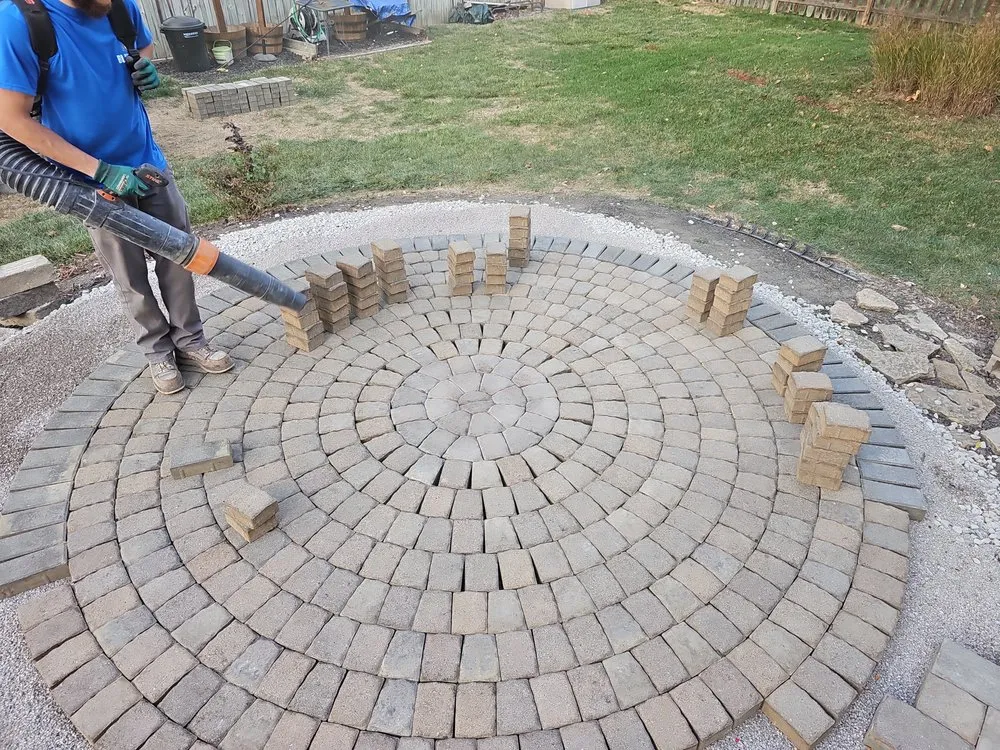 Affordable lawn care service for beautiful yards in Upper Arlington, OH by Elite Gardens Paito And Landscape