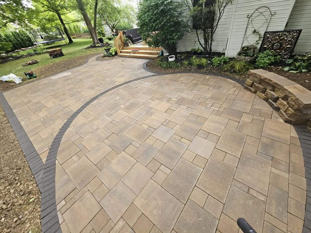 Top-rated landscaping services near you in Upper Arlington, OH by Elite Gardens Paito And Landscape